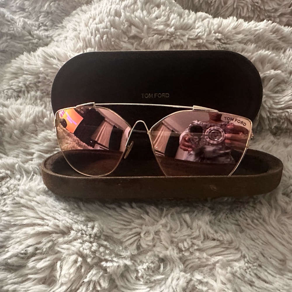 Tom Ford Rose Gold Aviator Sunglasses